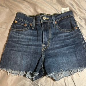 High rise Levis Shorts brand new